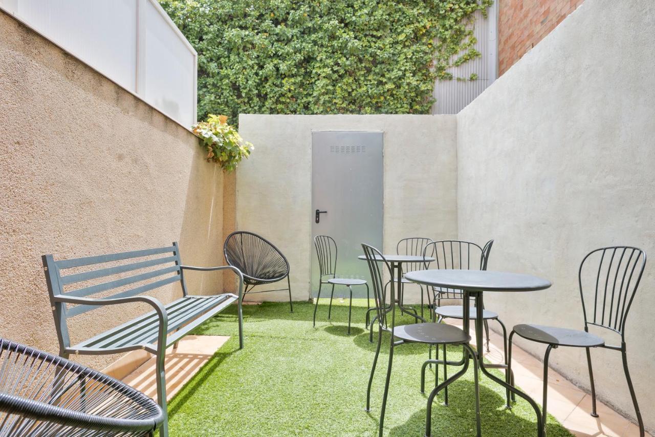 Hostel Casa Barcelo Camp Nou Barcelona *