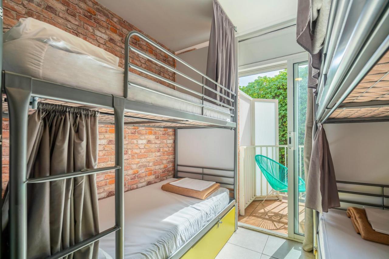 Casa Barcelo Camp Nou Barcelona Ostello