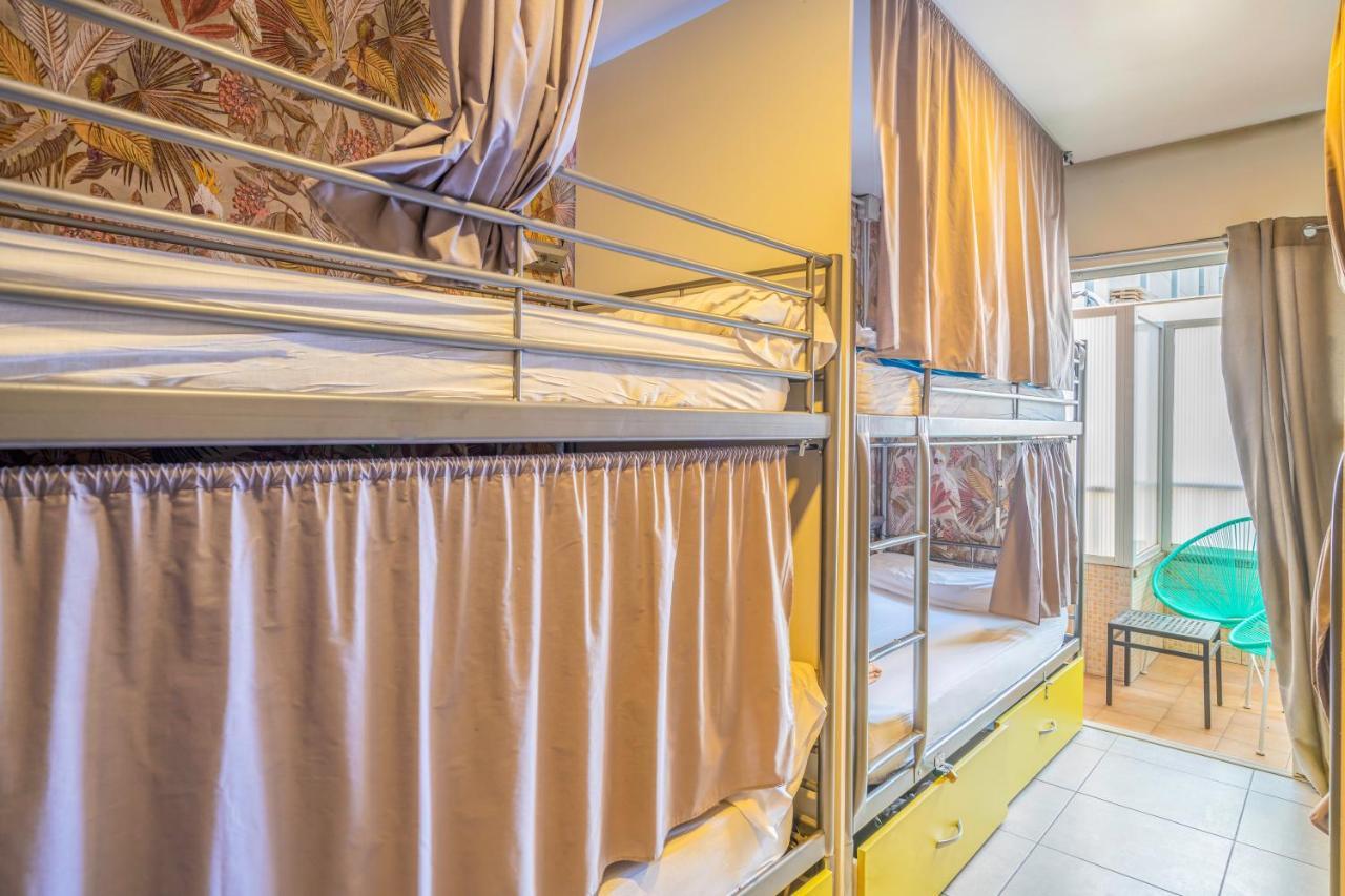Casa Barcelo Camp Nou Barcelona Ostello L'Hospitalet de Llobregat