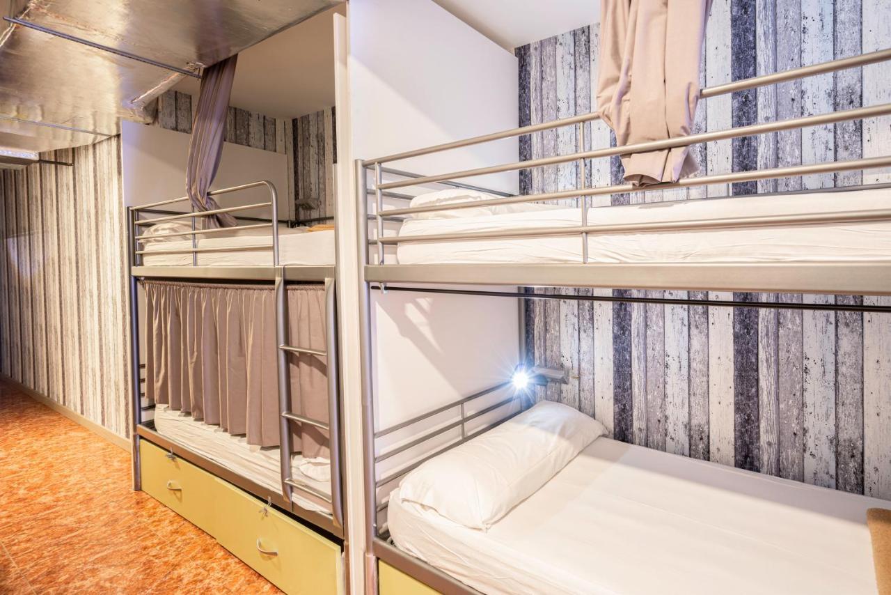 Casa Barcelo Camp Nou Barcelona Ostello