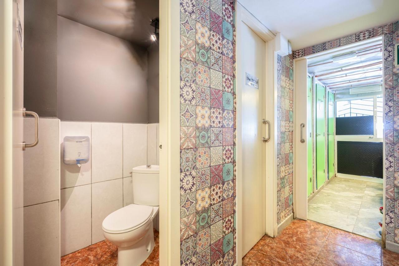 Casa Barcelo Camp Nou Barcelona Ostello L'Hospitalet de Llobregat