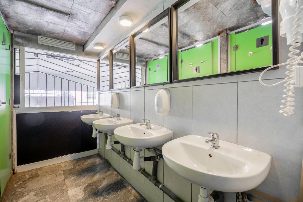 Ostello Casa Barcelo Camp Nou Barcelona L'Hospitalet de Llobregat